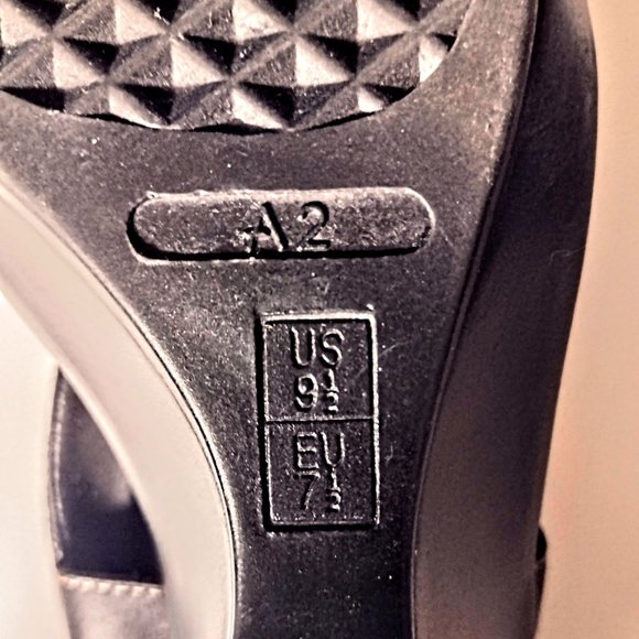 Aerosoles A2 ~ Women 9.5 B Brown Leather Strap Sandal ~ Sculpted Wedge Platform - Picture 11 of 12